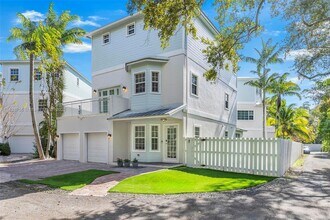 1111 Waverly Rd in Fort Lauderdale, FL - Building Photo - Building Photo