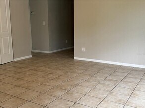 5644 Silver Spur Dr in Holiday, FL - Building Photo - Building Photo
