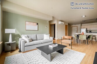 708 6th Ave N in Seattle, WA - Building Photo - Building Photo