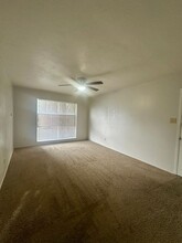 400 E 18th St-Unit -400 in Farmington, NM - Building Photo - Building Photo