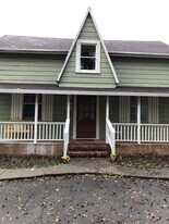 5773 Melita Rd in Santa Rosa, CA - Building Photo