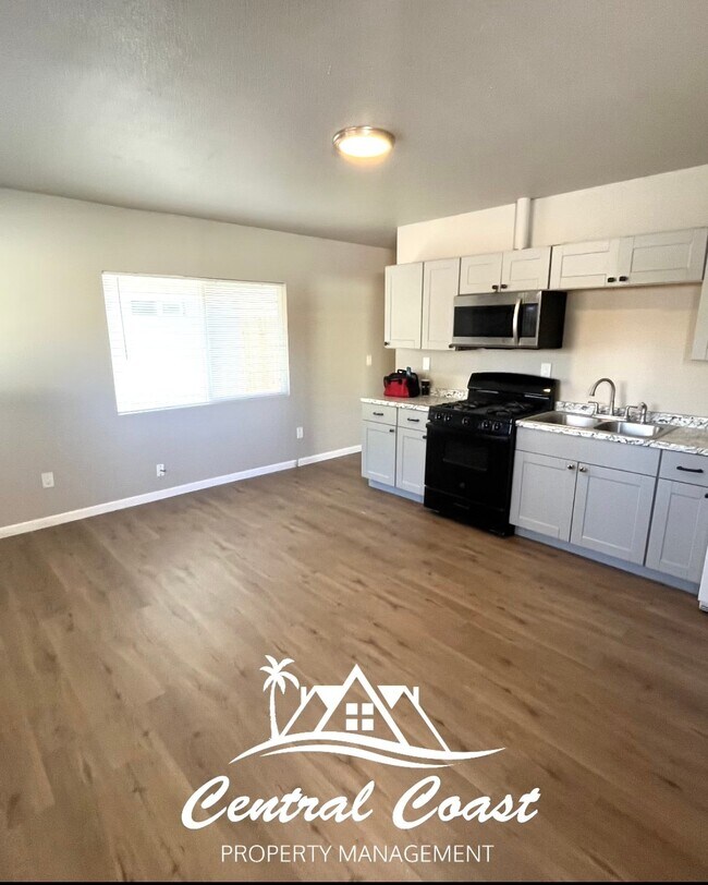 622 S Hart Dr in Santa Maria, CA - Building Photo - Building Photo