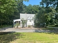 property at 40 Montcalm St