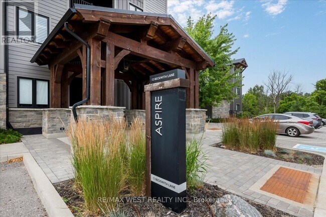 12 Beckwith Ln in Blue Mountains, ON - Building Photo - Building Photo