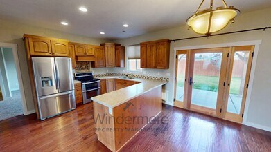 378 Vera Pl in College Place, WA - Building Photo - Building Photo