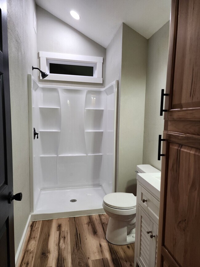 206 Lincoln St in Wheeling, MO - Building Photo - Building Photo