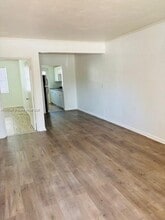 1085 94th St in Bay Harbor Islands, FL - Building Photo - Building Photo