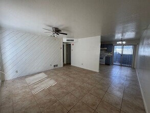 2635 N Dodge Blvd in Tucson, AZ - Building Photo - Building Photo