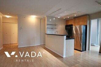 928 Richards St in Vancouver, BC - Building Photo - Building Photo