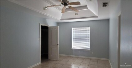 2204 N Dahlia St in Pharr, TX - Building Photo - Building Photo