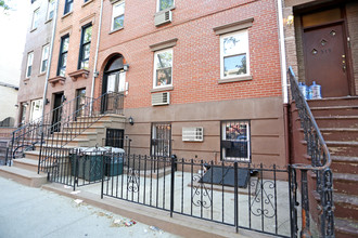 317 Union St in Brooklyn, NY - Building Photo - Building Photo