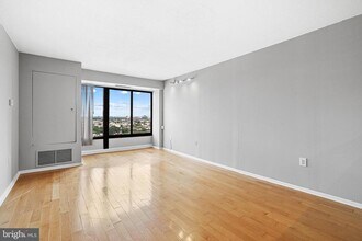 2001 Hamilton St in Philadelphia, PA - Building Photo - Building Photo