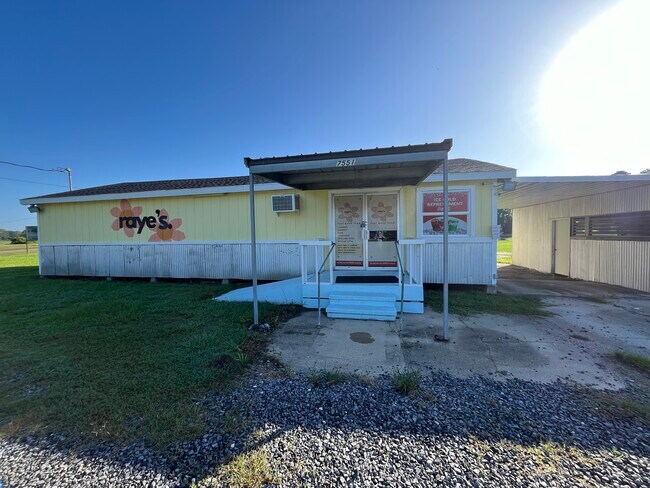 7551 LA-93 in Arnaudville, LA - Building Photo - Building Photo