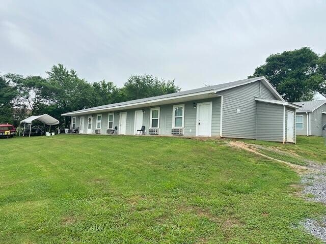 8473 Hiwassee St in Charleston, TN - Foto de edificio