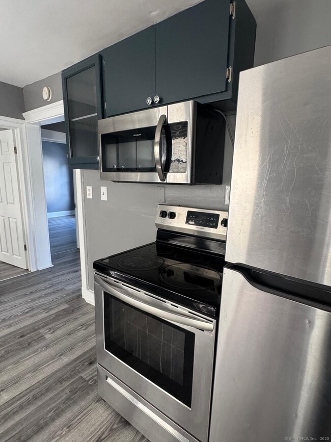 16 Vine St in New Haven, CT - Building Photo - Building Photo
