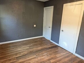 1976 Lambert St in Jacksonville, FL - Foto de edificio - Building Photo