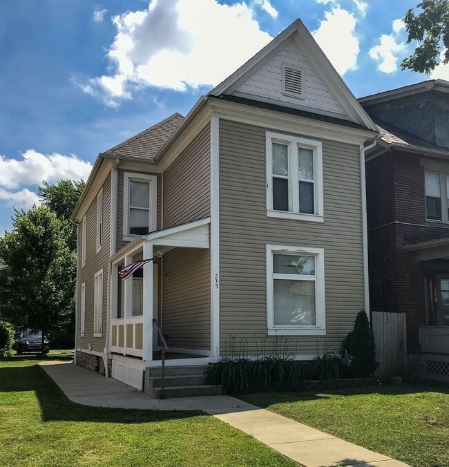 property at 235 E 11th Ave