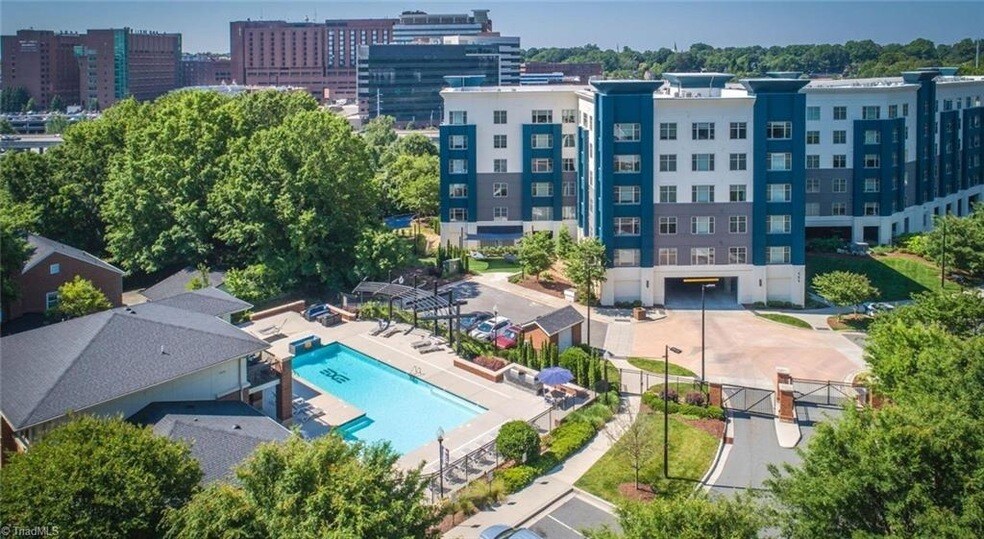 1600 W 1st St in Winston-Salem, NC - Building Photo
