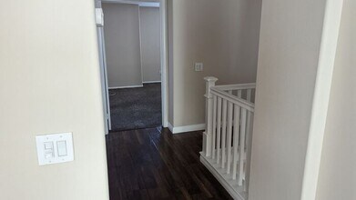 17455 Eastern Pines Ct in Santa Clarita, CA - Building Photo - Building Photo