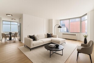 1735 York Ave in New York, NY - Building Photo