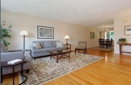 17 April Ln in Lexington, MA - Building Photo - Building Photo