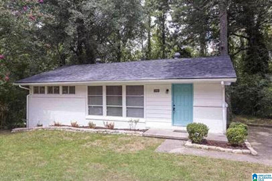 5000 Scenic View Dr in Irondale, AL - Building Photo