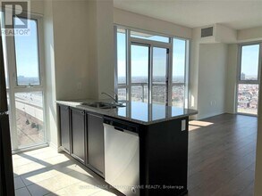 349 Rathburn Rd W in Mississauga, ON - Building Photo - Building Photo