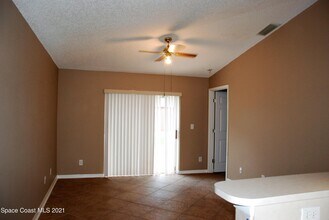720 Wickham Lakes Dr in Melbourne, FL - Building Photo - Building Photo