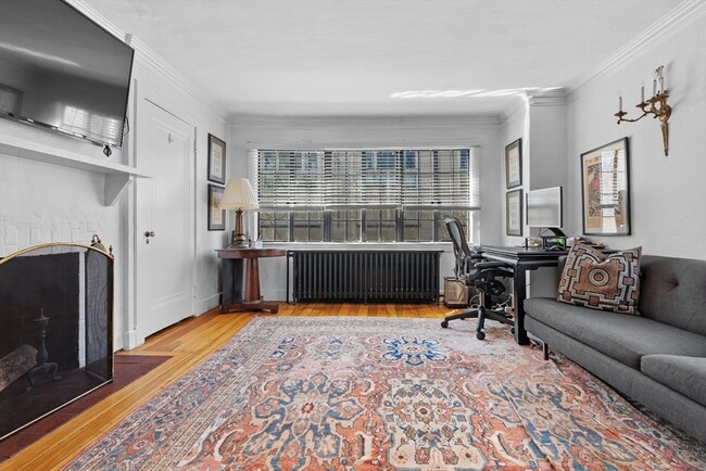 property at 5 Everett St