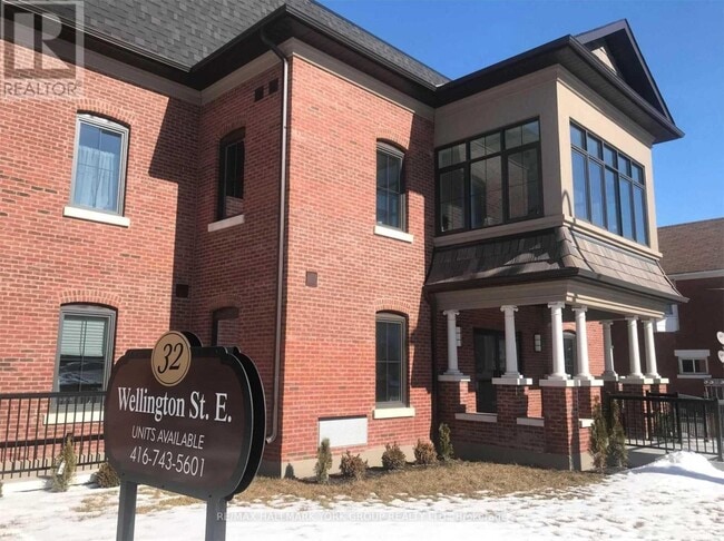 property at 32-232 Wellington St E