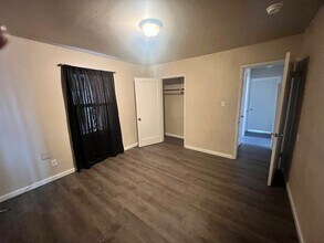 215 Odessa Ave in Pittsburg, CA - Building Photo - Building Photo