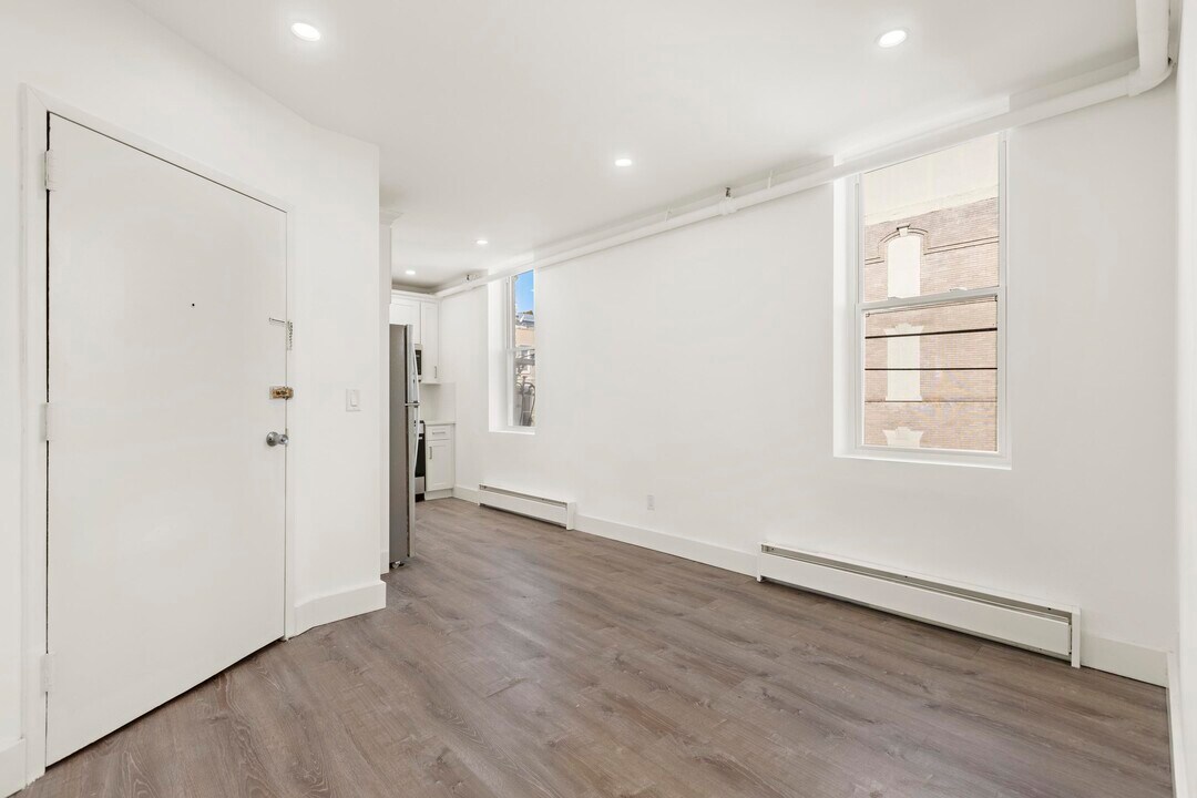 235 Monroe St in Hoboken, NJ - Building Photo