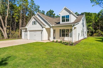287 J Hunter's Way S in Freeport, FL - Building Photo - Building Photo