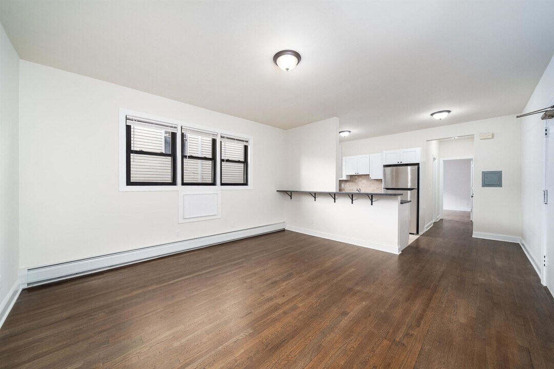 119 Terrace Ave in Jersey City, NJ - Building Photo