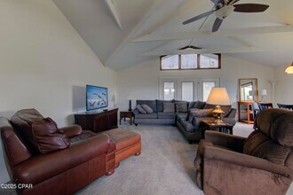 404 Colorado Dr in Mexico Beach, FL - Foto de edificio - Building Photo