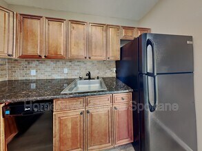 712 S Maple St in Spokane, WA - Building Photo - Building Photo