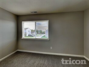 2391 Bristol Dr in Franklin, IN - Building Photo - Building Photo