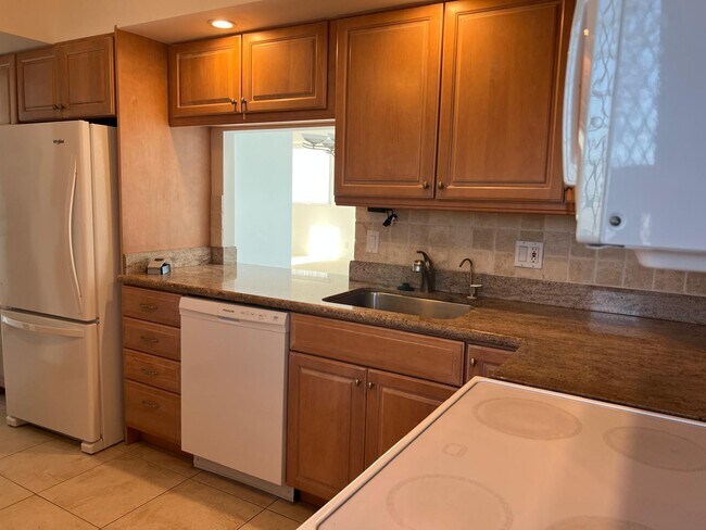5301 NW 2nd Ave in Boca Raton, FL - Building Photo - Building Photo