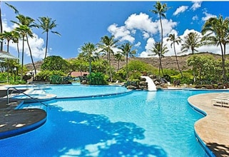 501 Hahaione St in Honolulu, HI - Foto de edificio - Building Photo