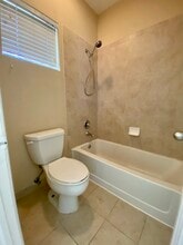 3538 NW 29th Ct in Lauderdale Lakes, FL - Building Photo - Building Photo