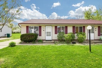 Meadowview Townhomes in Fowlerville, MI - Building Photo - Interior Photo