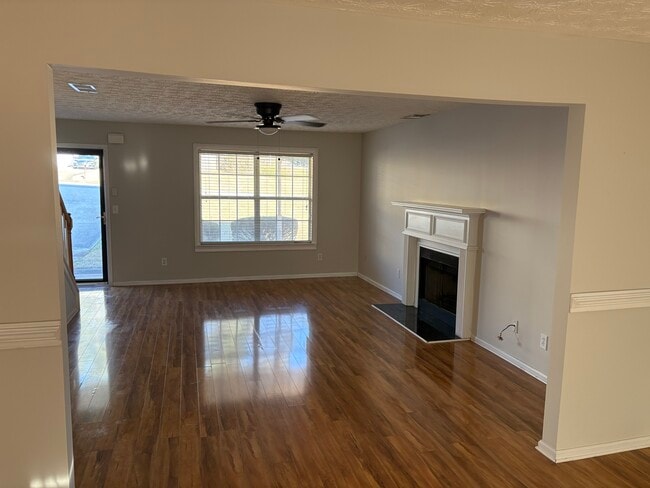 8261 Sunnydale Ln in Jonesboro, GA - Building Photo - Building Photo