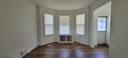 34 Olive St in Bloomfield, NJ - Building Photo - Building Photo