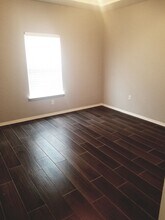 1801 Jackson St, Unit Apt. 2 in Weslaco, TX - Foto de edificio - Building Photo