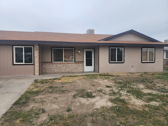 property at 461 Seckel St