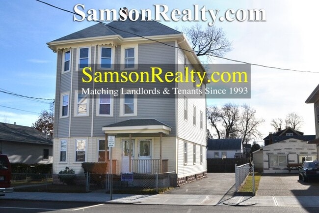 792 Mineral Spring Ave, Unit 2
