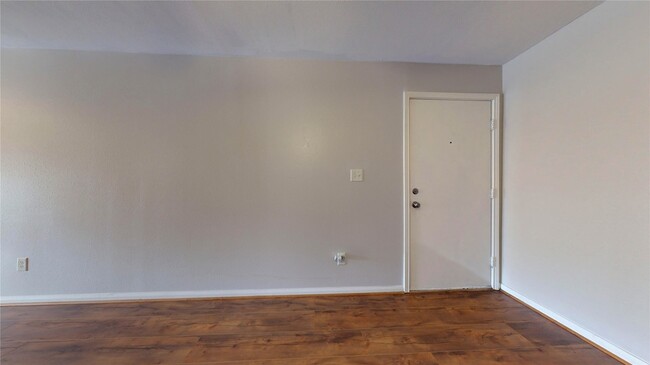 5343 Richmond Ave., Unit 31 in Houston, TX - Building Photo - Building Photo