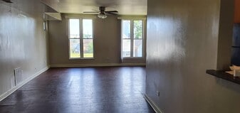 4023 W Carroll Ave, Unit 2 in Chicago, IL - Building Photo