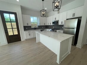 6412 Highland Pine Ln in Houston, TX - Building Photo - Building Photo