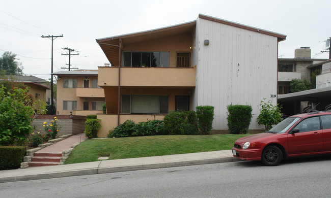 319 Raymondale Dr in South Pasadena, CA - Foto de edificio - Building Photo